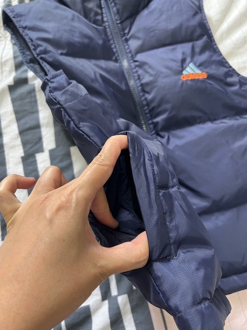 Adidas Puffer (Category: Babies & Kids Fashion) located in Cebu City. Submitted by barbiejenz_cat (Listing ID 1461844495, Image 3). Description: Kid size but can fit to small adult Unisex .