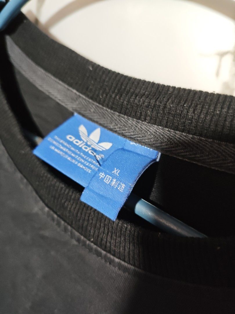 Adidas sweater (Category: Activewear) located in Las Pinas. Submitted by yokiesse (Listing ID 1461952737, Image 3). Description: .