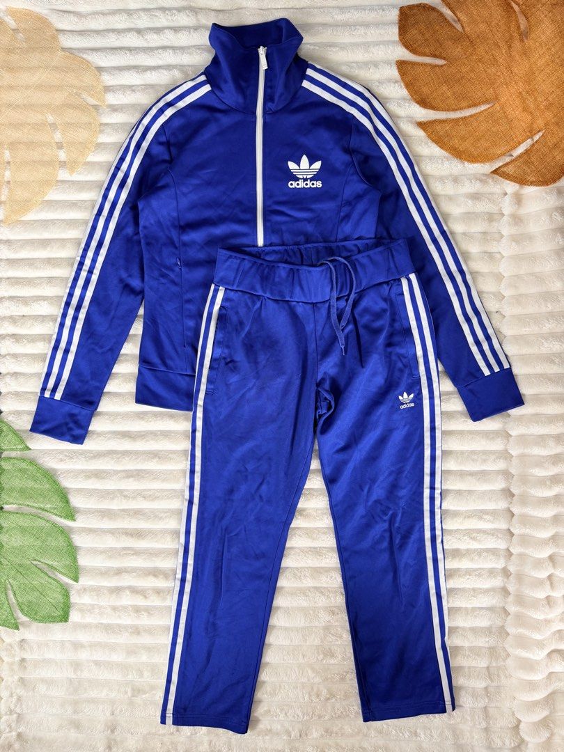 Adidas track suit Blue Medium Wmns (Category: Activewear) located in La Trinidad. Submitted by true_kidsclothing (Listing ID 1461903388, Image 1). Description: 📌 FOR ADULT 𝙎𝙞𝙯𝙚 𝙤𝙣 𝙩𝙖𝙜: 95/ Medium wmns W:30-34 L:35 𝐌𝐢𝐧𝐞: ₱1,500 💯Legit / Authentic 📌Excellent used condition 📌Color rate: 9.8/10 .