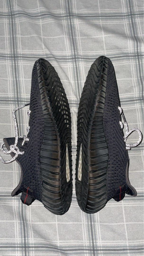 Adidas Yeezy Boost 350 V2 "Black Reflective" (Category: Sneakers) located in Manila. Submitted by jepskiii (Listing ID 1461858161, Image 3). Description: - Adidas Yeezy Boost 350 V2 in Black - Features reflective laces - Equipped with a comfortable Boost sole - Classic and iconic silhouette - Perfect for everyday wear -No box -Negotiable.
