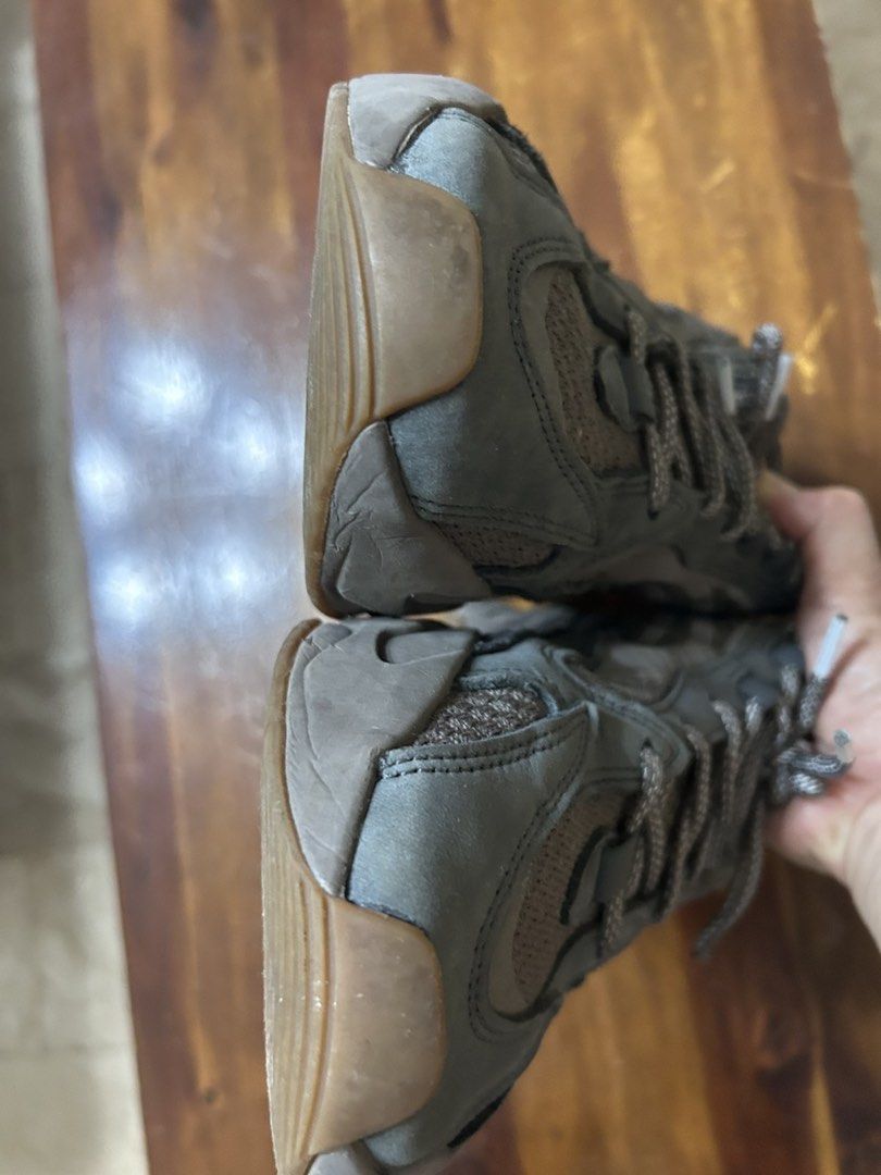 Adidas Yeezy Boost 700 V2 (Category: Sneakers) located in Baliuag. Submitted by preloveby_ella (Listing ID 1461953128, Image 3). Description: Bought it for 14k, selling it for 4,500 with box Men’s size US 11, UK 10.5.
