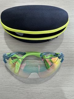 （分類：）位於 。 由 envoyjoe1020 提交（商品編號 1461833749，圖片 1）。簡介： 。