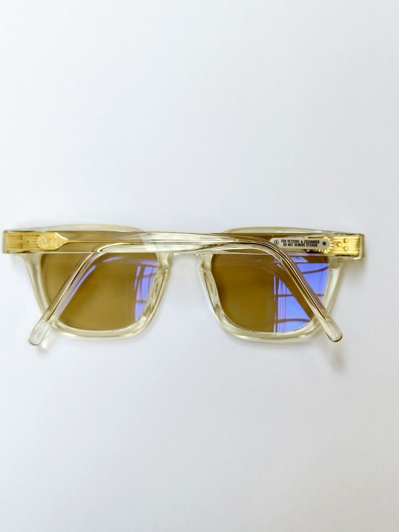 Akila Calipso Sunglasses (Category: Sunglasses & Eyewear) located in Quezon City. Submitted by treasuredcollectibles (Listing ID 1461812936, Image 3). Description: Brand: Akila model: Calipso brand new complete with case and wiper with official receipt from purchase.