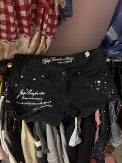 (Category: ) located in . Submitted by risellrika (Listing ID 1461986355, Image 1). Description: .