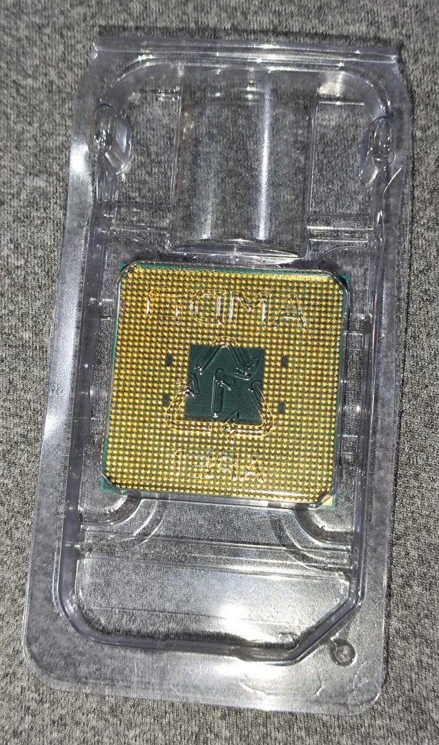 AMD Ryzen 3 2200G Processor (Category: Computer Parts) located in Mandaluyong City. Submitted by zackrence (Listing ID 1462004427, Image 2). Description: 🔥 FOR SALE: AMD Ryzen 3 2200G 🔥 ** 100% working 💰 **Price: ₱1,800 only** ✅ AMD Ryzen 3 2200G ✅ With Radeon Vega 8 Graphics ✅ Good for budget PC builds ✅ Perfect for office work, online class, browsing, and light gaming ✅ Ready for testing 📍 **Meetup Around Mandaluyong City:** • Boni Avenue •