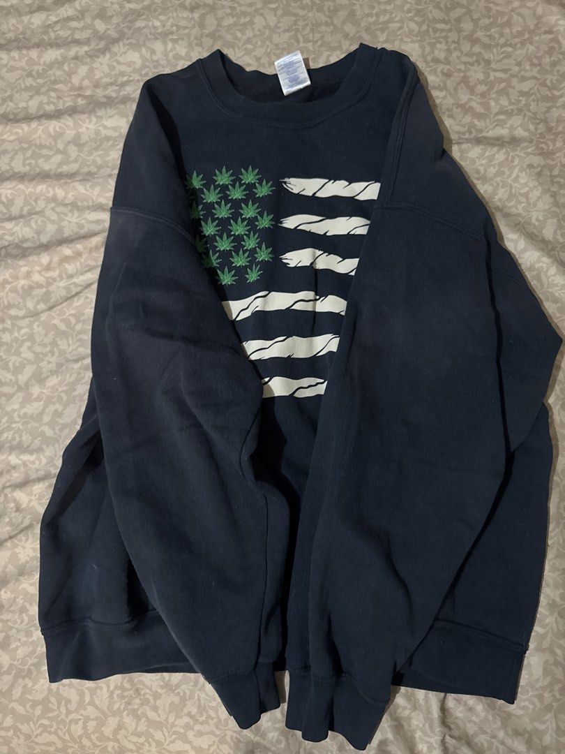 American flag j0int sweatshirt (Category: Coats, Jackets and Outerwear) located in Las Pinas. Submitted by loved_by_g_ (Listing ID 1461846471, Image 2). Description: - cute design xd - freesize - comfy af - no issue :).