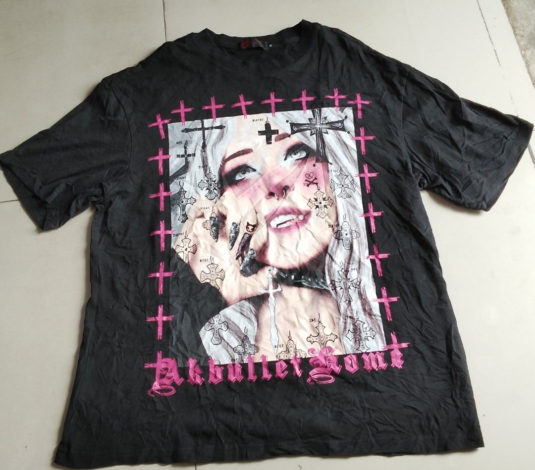 Anbullet Graphic T shirt (Category: Activewear) located in Monkayo. Submitted by youknowwho.27 (Listing ID 1461827997, Image 1). Description: Dimes: 20.5X27.5 Size Medium on tag best fit on large No Issue.