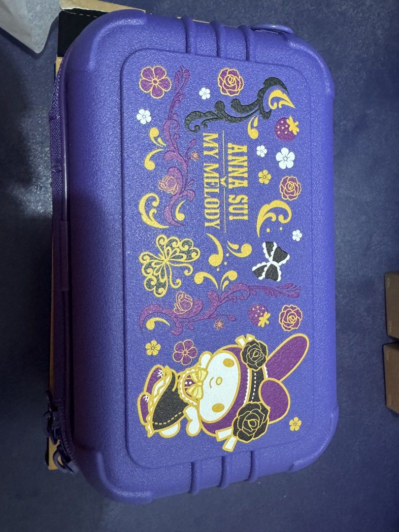 Anna sui my melody suitcase （分類：嬰兒及小童流行時尚）位於 Hong Kong。 由 epyep 提交（商品編號 1461950453，圖片 1）。簡介： 。