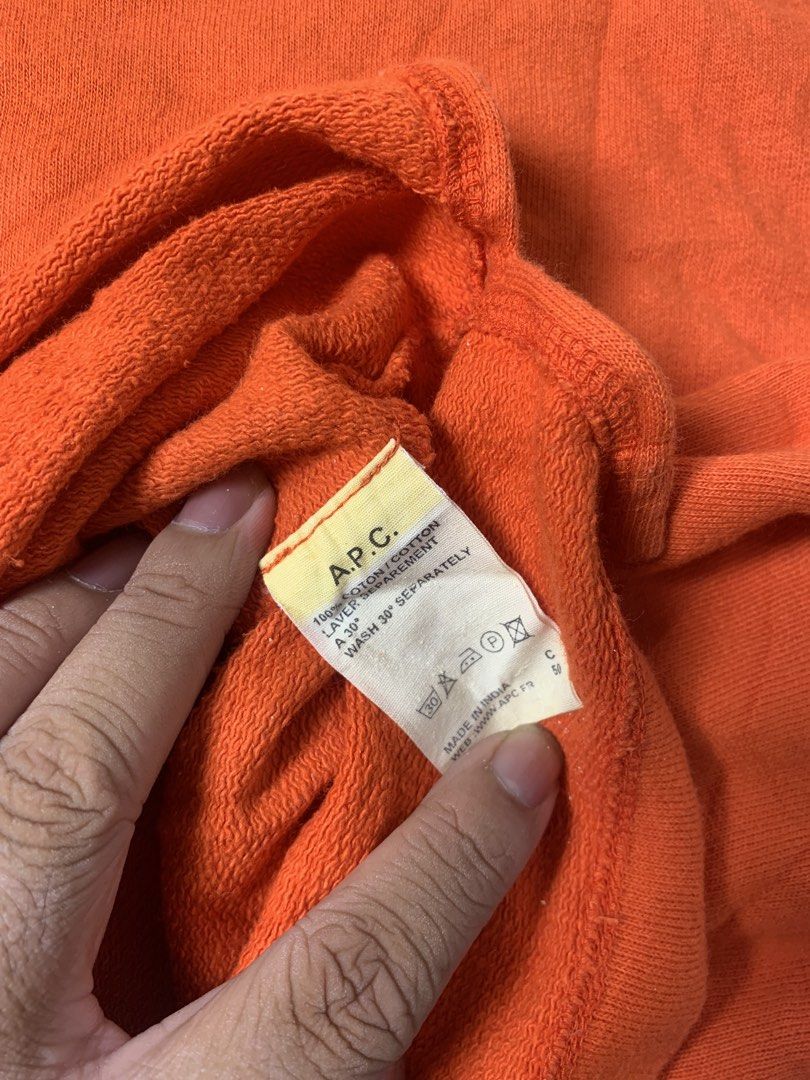 A.P.C (Category: Shirts) located in Cebu City. Submitted by thrifted.bymilo (Listing ID 1461949028, Image 3). Description: Dm for more info.