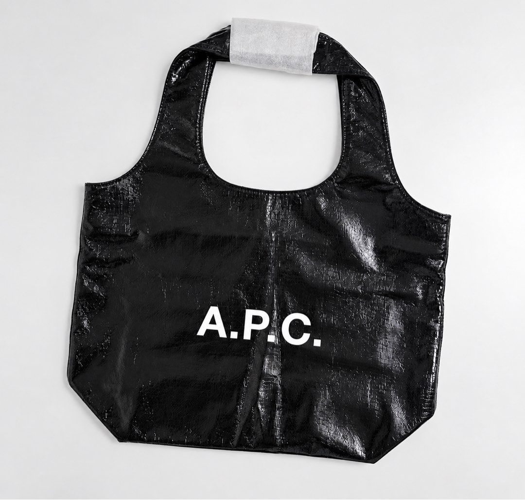 APC Large Textured Tote (Category: Shoulder Bags) located in Manila. Submitted by stopshop26 (Listing ID 1461825284, Image 1). Description: APC Large Tectured Tote Brand new and original Onhand and ready to ship.