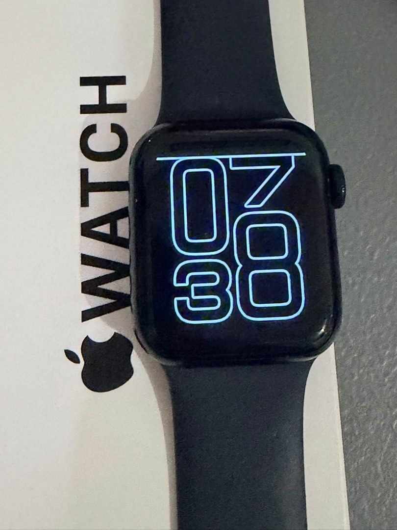 Apple Watch SE 2nd Gen 40mm (Category: Wearables & Smart Watches) located in Calamba. Submitted by cdg02 (Listing ID 1461816034, Image 2). Description: 🍎 FOR SALE: Apple Watch SE 2nd Gen 40mm ✨ Good as New — Like New Condition! Selling my Apple Watch SE 2nd Generation 40mm — well-maintained and in excellent condition. Perfect for everyday use, fitness tracking, notifications, and more! ⌚️ 💰 Selling Price: ₱8,500 Inclusions: ✅ Apple Watch SE 2nd