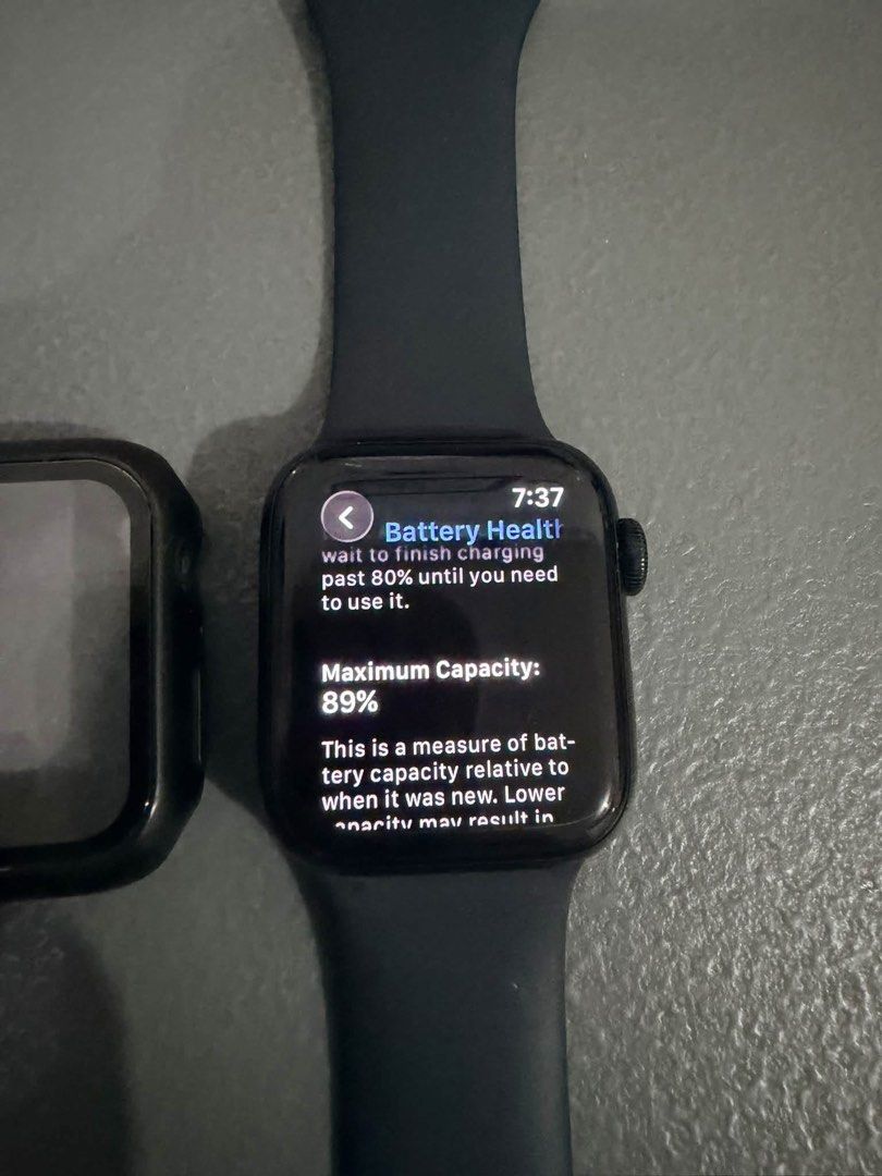 Apple Watch SE 2nd Gen 40mm (Category: Wearables & Smart Watches) located in Calamba. Submitted by cdg02 (Listing ID 1461816034, Image 3). Description: 🍎 FOR SALE: Apple Watch SE 2nd Gen 40mm ✨ Good as New — Like New Condition! Selling my Apple Watch SE 2nd Generation 40mm — well-maintained and in excellent condition. Perfect for everyday use, fitness tracking, notifications, and more! ⌚️ 💰 Selling Price: ₱8,500 Inclusions: ✅ Apple Watch SE 2nd