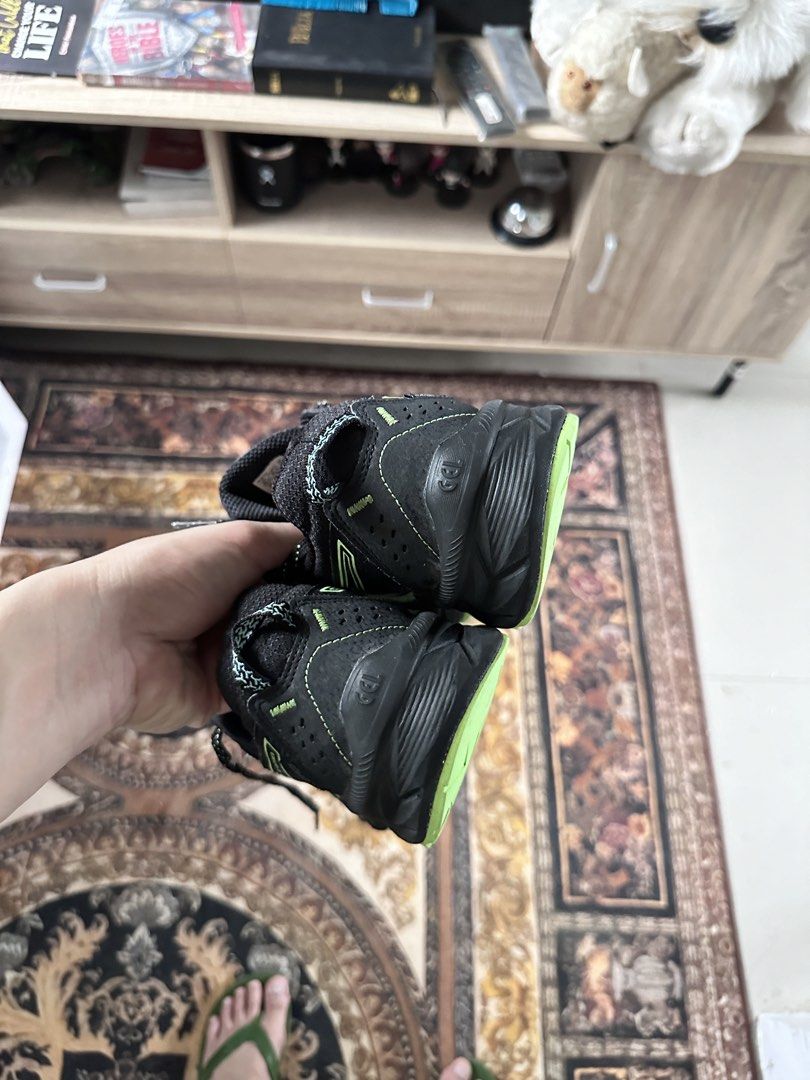 Asics Gel Venture 9 (Category: Dress Shoes) located in Manila. Submitted by nilodanzcuadra (Listing ID 1461966185, Image 3). Description: Size 7.5 mens, excellent to Loc: north caloocan.