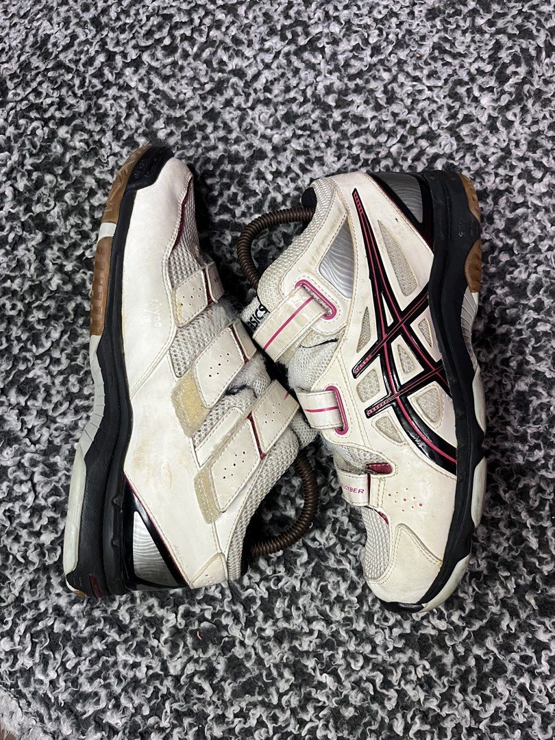 ASICS Lady Gelcyber 2 | Size 39 (Category: Sneakers) located in General Trias. Submitted by zrchustle.604 (Listing ID 1461951068, Image 3). Description: ASICS Lady Gelcyber 2 (specifically model number TVR466). Released around November 2013 in Japan, this model is a mid-cut indoor volleyball shoe designed specifically for women. It features ASICS' signature hook-and-loop velcro "Cyberfit" straps for advanced ankle support and lockdown, alongside 