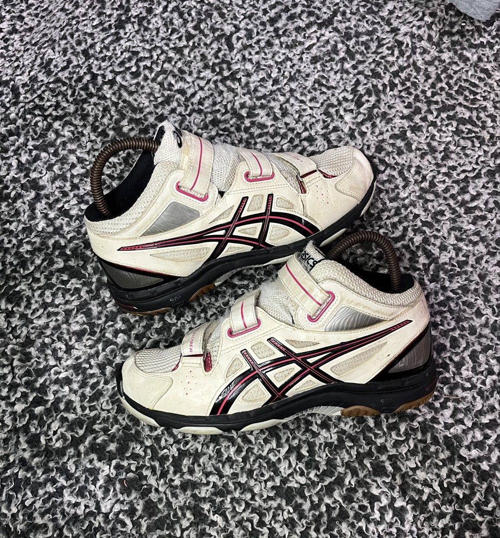 ASICS Lady Gelcyber 2 | Size 39 (Category: Sneakers) located in General Trias. Submitted by zrchustle.604 (Listing ID 1461951068, Image 1). Description: ASICS Lady Gelcyber 2 (specifically model number TVR466). Released around November 2013 in Japan, this model is a mid-cut indoor volleyball shoe designed specifically for women. It features ASICS' signature hook-and-loop velcro "Cyberfit" straps for advanced ankle support and lockdown, alongside 