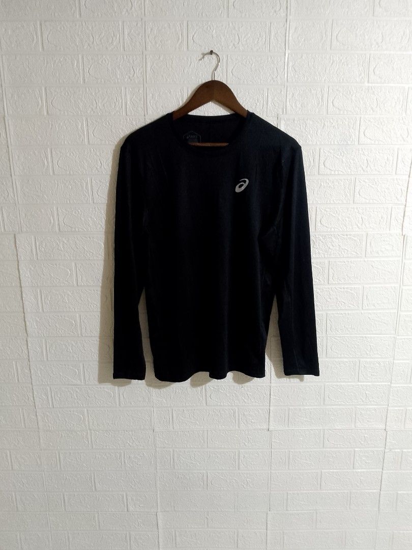 ASICS REFLECTORIZE LONG SLEEVE (Category: Tshirts & Polo Shirts ) located in Tabaco. Submitted by zerothreethrift (Listing ID 1461925793, Image 1). Description: ASICS REFLECTORIZE LONG SLEEVE SIZE LARGE EXCELLENT PM IF INTERESTED ALBAY LOCATION.