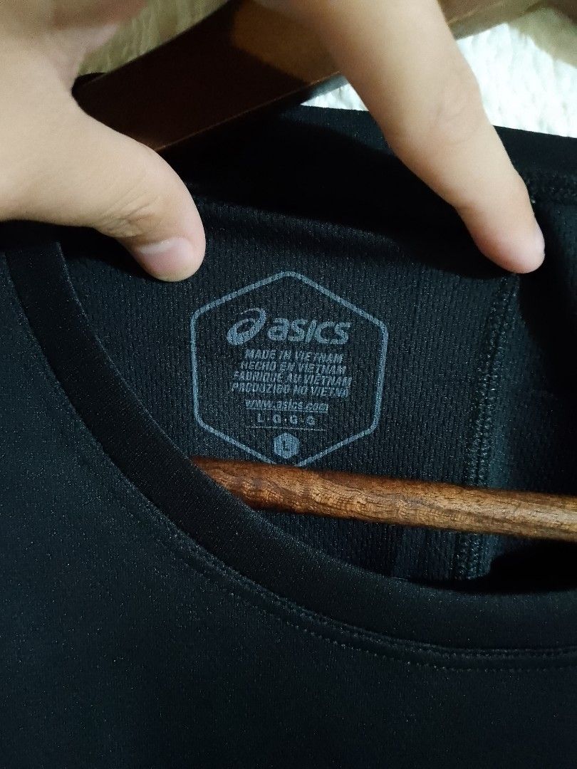 ASICS REFLECTORIZE LONG SLEEVE (Category: Tshirts & Polo Shirts ) located in Tabaco. Submitted by zerothreethrift (Listing ID 1461925793, Image 3). Description: ASICS REFLECTORIZE LONG SLEEVE SIZE LARGE EXCELLENT PM IF INTERESTED ALBAY LOCATION.