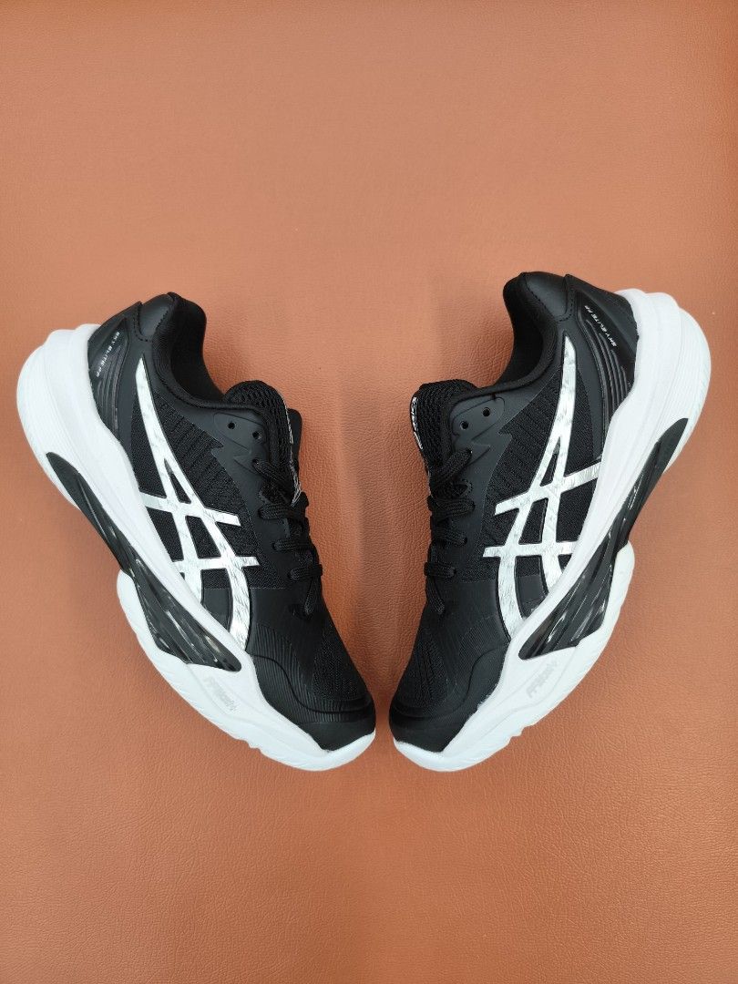 asics sky elite (Category: Sneakers) located in Manila. Submitted by pls_kicks (Listing ID 1461841033, Image 3). Description: asics sky elite MEN&WOMENS AVAILBLE NOW AVAILABLE COD LOLOMOVE AND LBC AVAILABLE ALL SIZE GRAB IT NOW.