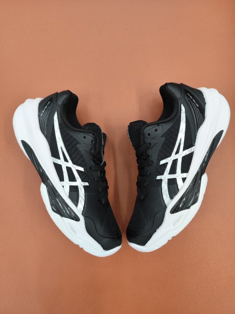 asics sky elite (Category: Sneakers) located in Manila. Submitted by pls_kicks (Listing ID 1461841033, Image 1). Description: asics sky elite MEN&WOMENS AVAILBLE NOW AVAILABLE COD LOLOMOVE AND LBC AVAILABLE ALL SIZE GRAB IT NOW.