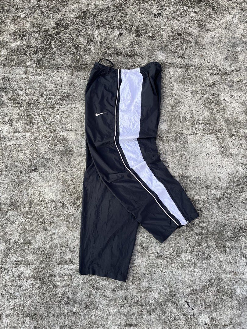 Aspack Nike Vintage Track Pants with Zip (Category: Joggers) located in Dipolog. Submitted by thirftnikaloy (Listing ID 1461897185, Image 3). Description: Nike Vintage Track Pants with Zip COMPLETE TAGS✅ ALL HAVE ZIPPERS ✅ Dimes: Nike Total 90 : W 30 - L 41 - H 8.5 Nike Vintage :W 30 - L 38 - H 9 Nike StormFit :W 31 - L 40.5 - H 9.5 All Waist Are Stretchable 👌🏻 Price: 1300 each plus SF ( 3k As Pack ) Location Mindanao Ship via JNT ( NO COD / CO