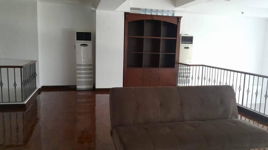 Aspen Penthouse for Sale (Category: Apartments & Condos) located in Manila. Submitted by mariaelena.npacunayen (Listing ID 1461857628, Image 1). Description: Penthouse for Sale in Aspen Towers Floor Area - 365 square meters 4 bedrooms 4 toilet and bath Maid's Room with toilet and bath 2 Parking Slots P45M No viewings on Saturday afternoon and Sunday .