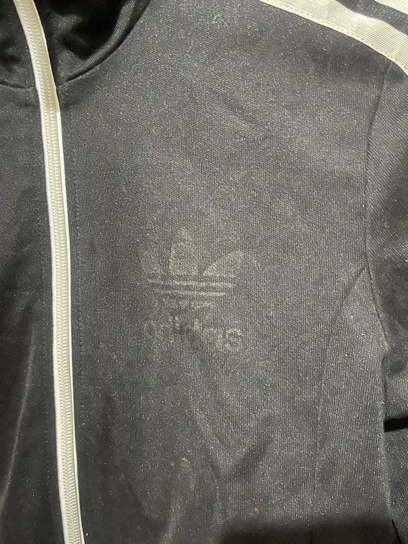 Auth Adidas Track Jacket (Category: Coats, Jackets and Outerwear) located in Mandaluyong City. Submitted by rojieeee05 (Listing ID 1462004175, Image 2). Description: .