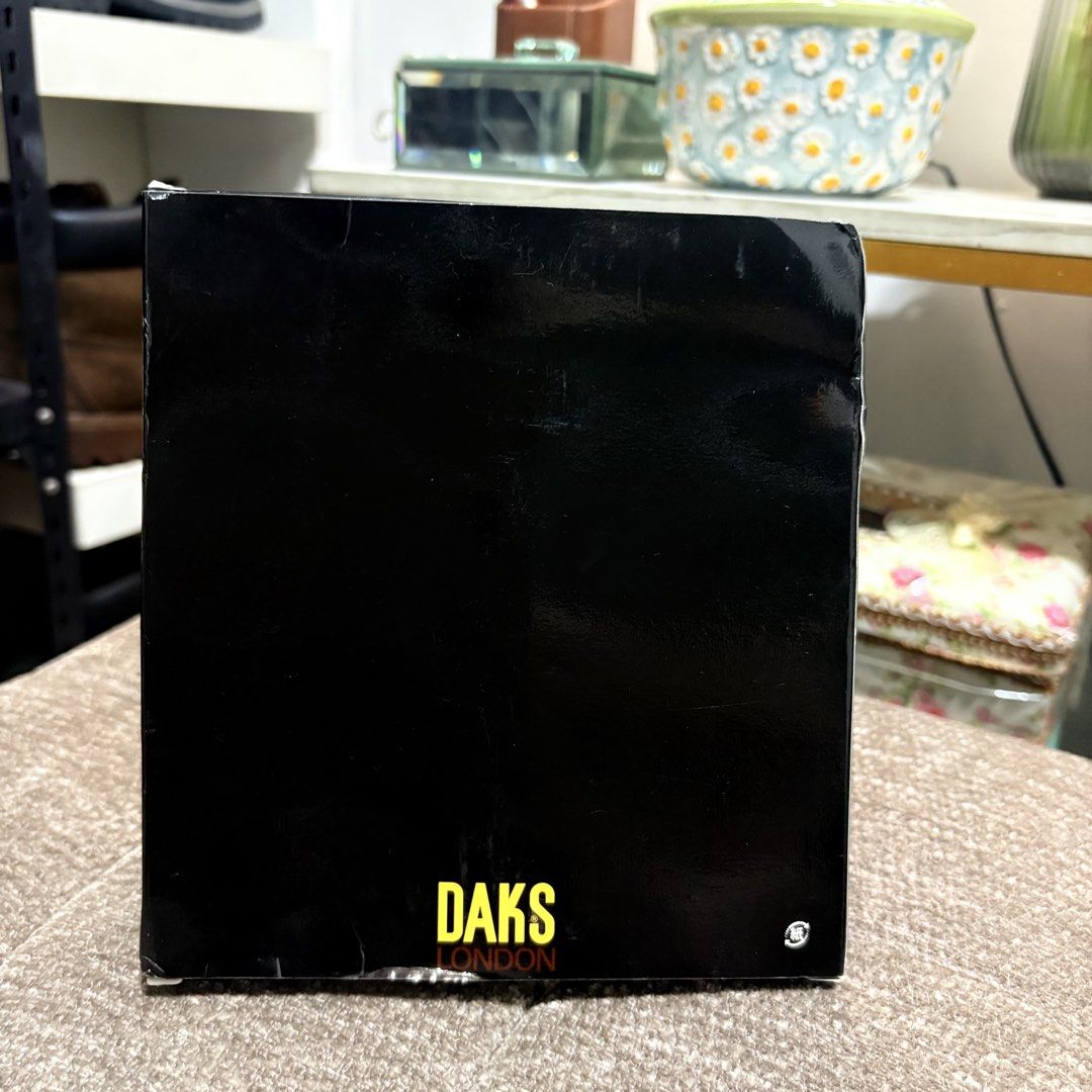 Authentic Daks London 2 pcs face towel gift box (Category: Towels, Napkins & Holders) located in Binangonan. Submitted by makoleksyon (Listing ID 1461956440, Image 3). Description: Brand new Pwede pang gift Bought in Japan 💯% Authentic Money back guarantee .