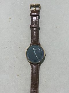 (Category: ) located in . Submitted by retroz_collections (Listing ID 1461887713, Image 1). Description: .