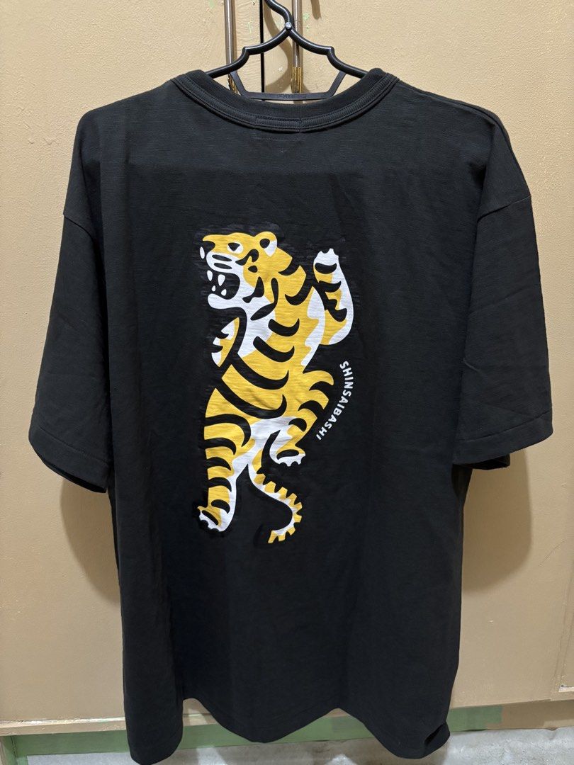 Authentic Human made (Category: Tshirts & Polo Shirts ) located in Tarlac. Submitted by profit_items272727 (Listing ID 1461824179, Image 2). Description: .