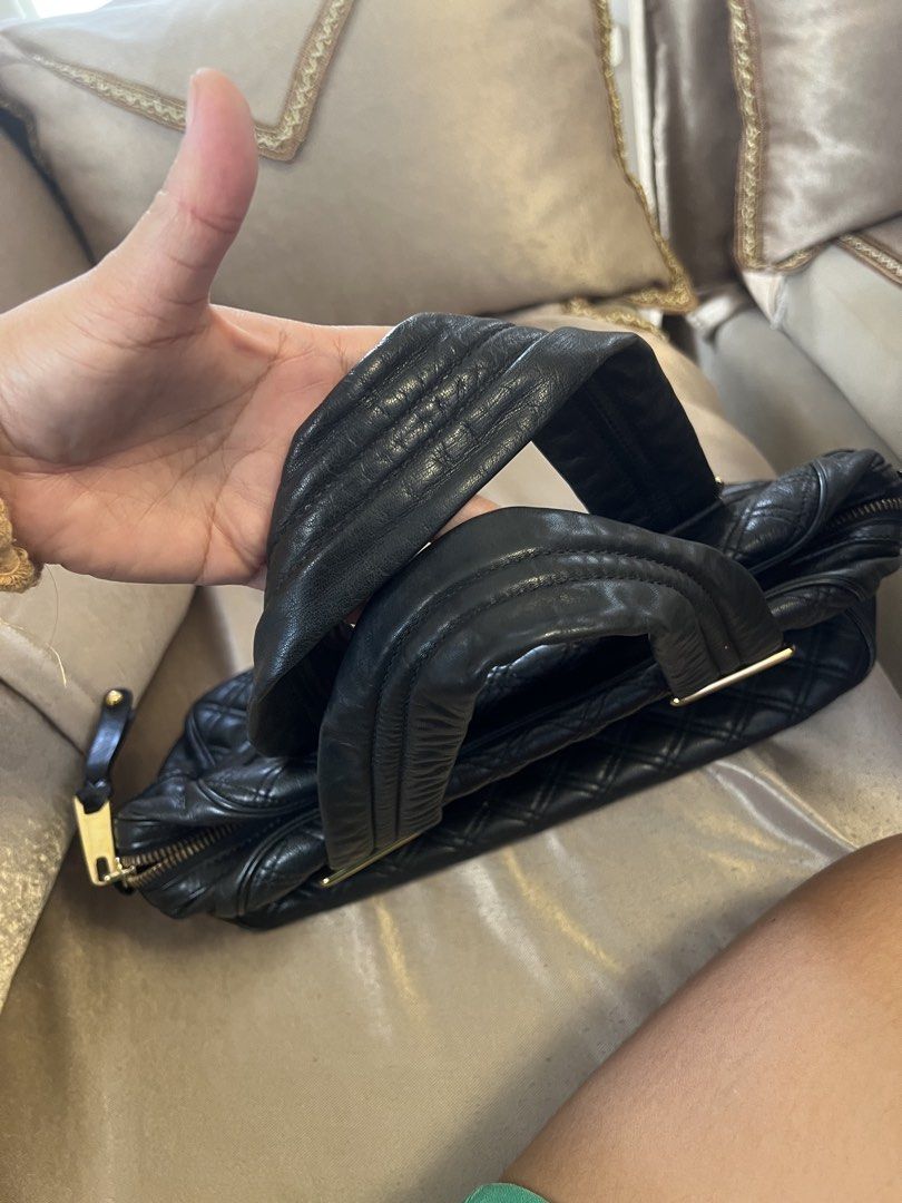Authentic Marc Jacobs Tote (Category: Luxury Bags & Wallets) located in San Antonio. Submitted by kimbags (Listing ID 1461872112, Image 3). Description: Guaranteed Authentic Good as new Genuine leather .