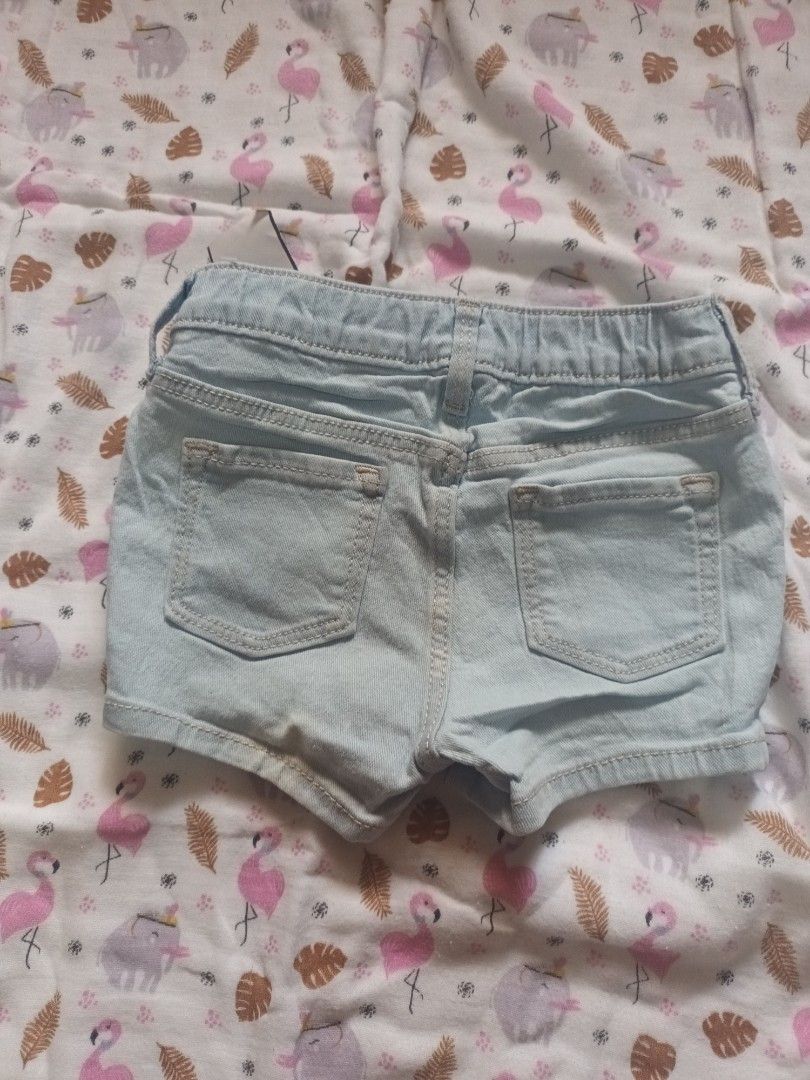 Baby Denim Shorts (Category: Babies & Kids Fashion) located in Pasig City. Submitted by zeallion_149f0e (Listing ID 1461868655, Image 2). Description: - Light wash denim shorts for babies - Comfortable elastic waistband - Stylish rolled hem detail - Two front and two back pockets - Ideal for everyday wear - Easy to pair with any top.