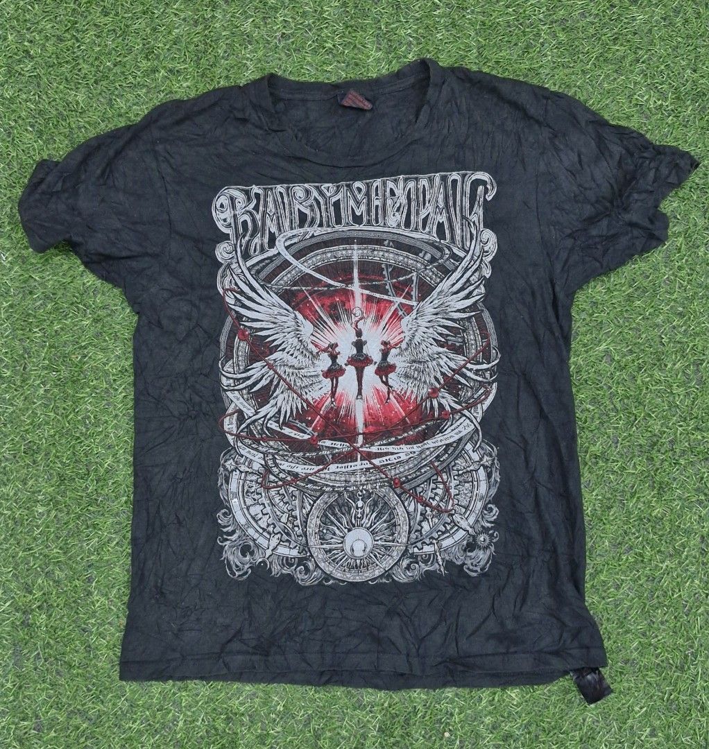Baby metal (band tee) (Category: Tshirts & Polo Shirts ) located in Pili. Submitted by the_g_thrift (Listing ID 1461921878, Image 1). Description: dimes: 20 x 29 need wash minimal sign of used.