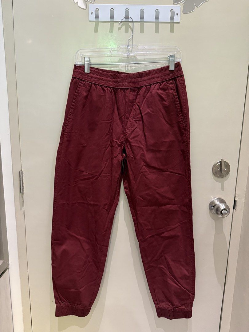Baleno Jogger Pants Maroon (Category: Joggers) located in Batangas. Submitted by nikowole (Listing ID 1461843320, Image 2). Description: .