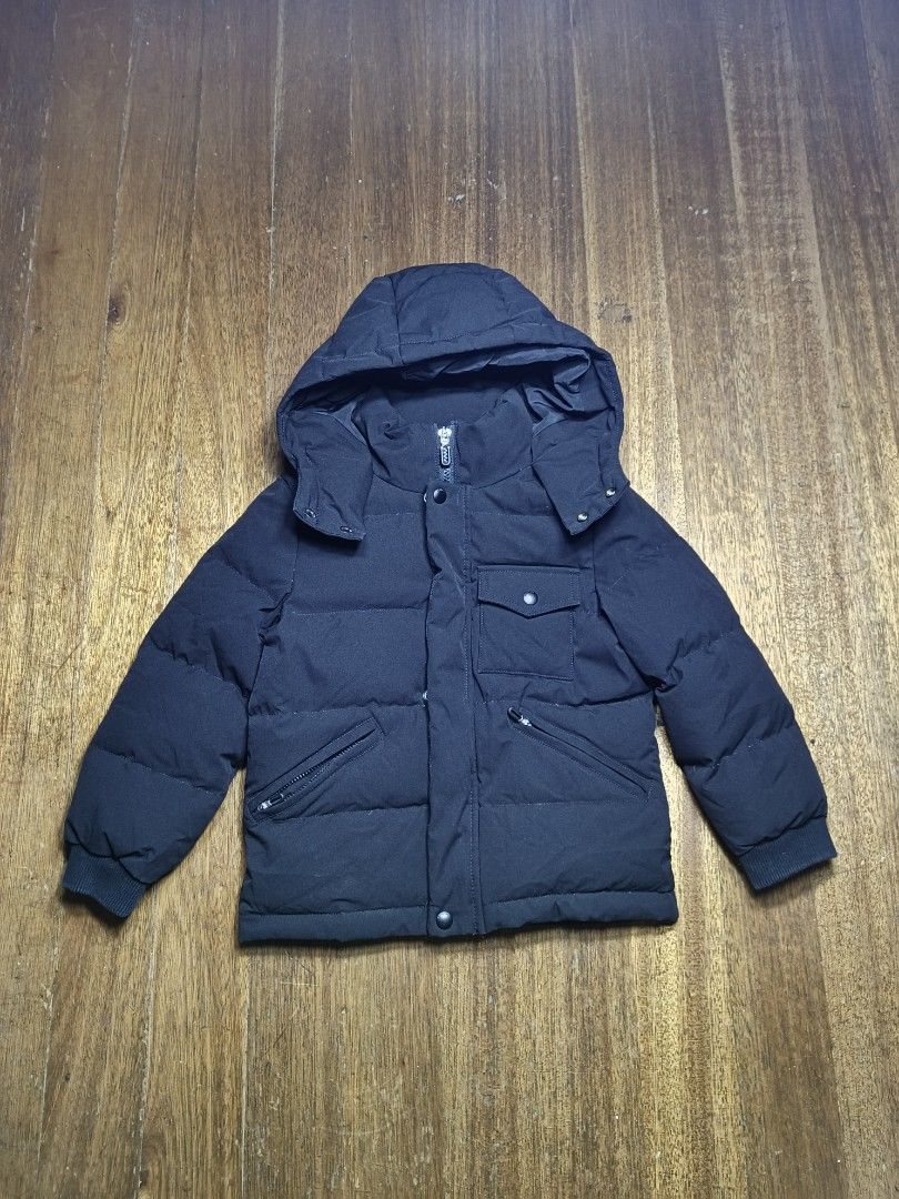Baleno Junior Black Down Puffer Jacket 120/60 (Category: Babies & Kids Fashion) located in Mandaluyong City. Submitted by heatgear (Listing ID 1461932845, Image 1). Description: - Brand: Baleno Junior - Color: Black - Style: Puffer Jacket - Features: Lightweight, Windproof, Down Filling for Warmth - Design: Hooded, Ribbed Cuffs - Pockets: 2 Chest Pockets, 2 Zippered Side Pockets - Ideal for: Keeping warm and comfortable ✅ 120 = taas ng bata na 12