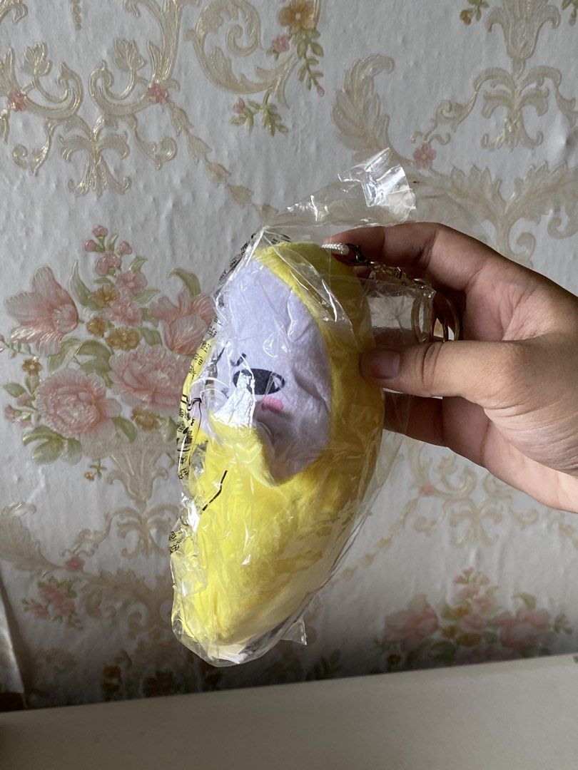 banana keychain body sensing toy (Category: Character Goods) located in Bacoor. Submitted by horchataeri (Listing ID 1461874163, Image 2). Description: Brand new banana key chain/ bag charm (body sensing toy).