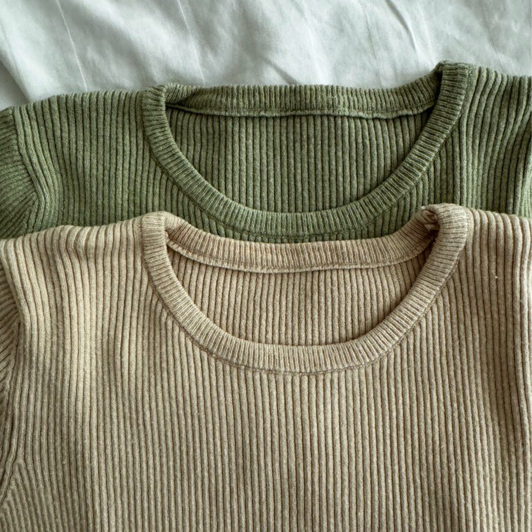 Basic ribbed tops (bundle) (Category: Shirts) located in Muntinlupa City. Submitted by champange101 (Listing ID 1461833943, Image 2). Description: Pre loved! No issues. Unbranded Size: small No when worn photos .
