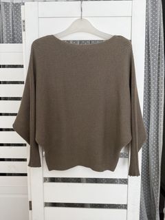 (Category: ) located in . Submitted by ejcloset19 (Listing ID 1461828919, Image 1). Description: .
