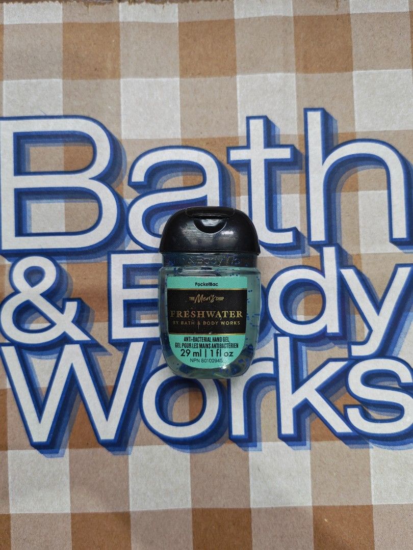 BBW Pocketbac sanitizer and holder (Category: Sanitizers & Disinfectants) located in Mandaluyong City. Submitted by qakeyt39789 (Listing ID 1461915932, Image 3). Description: Bath & Body Works Available on hand! PM to order ✨🩷 Pocketbac 85 each Pocketbac Holder 150 each 📍Mandaluyong City 📌 Pick-up & delivery with minimal fee/ Lalamove/J&T/Joyride 📌 GCash and Cash accepted.