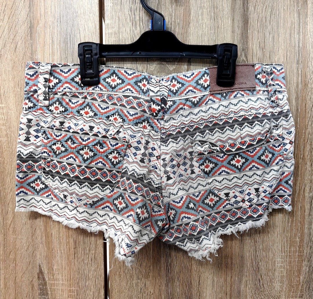 BCBGMAXAZRIA Aztec Print Denim Shorts (Category: Shorts) located in Las Pinas. Submitted by offtonewhome (Listing ID 1461800361, Image 2). Description: - Cute BCBGeneration shorts - Fun Aztec print - Frayed hem detail - Perfect for summer days - Great for casual wear - Easy to style with a basic tee or tank.