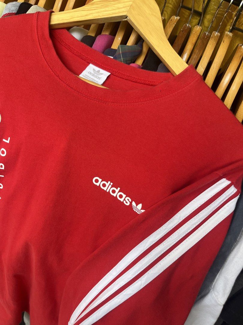 Beckham Real madrid sweater by adidas (Category: Hoodies) located in Tagum. Submitted by deocz_archives (Listing ID 1461817748, Image 3). Description: .