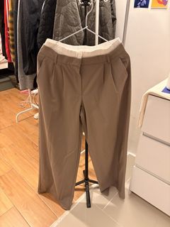 (Category: ) located in . Submitted by boopiefinds (Listing ID 1461981775, Image 1). Description: .