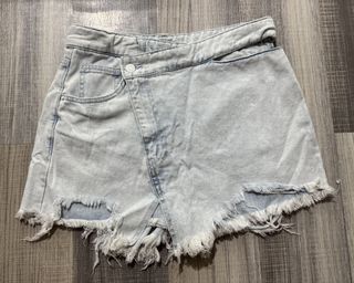 (Category: ) located in . Submitted by iveecrz (Listing ID 1461833267, Image 1). Description: .