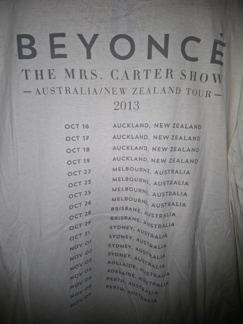 Beyonce Mrs Carter Show Merch (Category: Tshirts & Polo Shirts ) located in Bauang. Submitted by haniel29 (Listing ID 1461813540, Image 2). Description: - Has stains. Please see attached pictures - RFS: Decluttering.