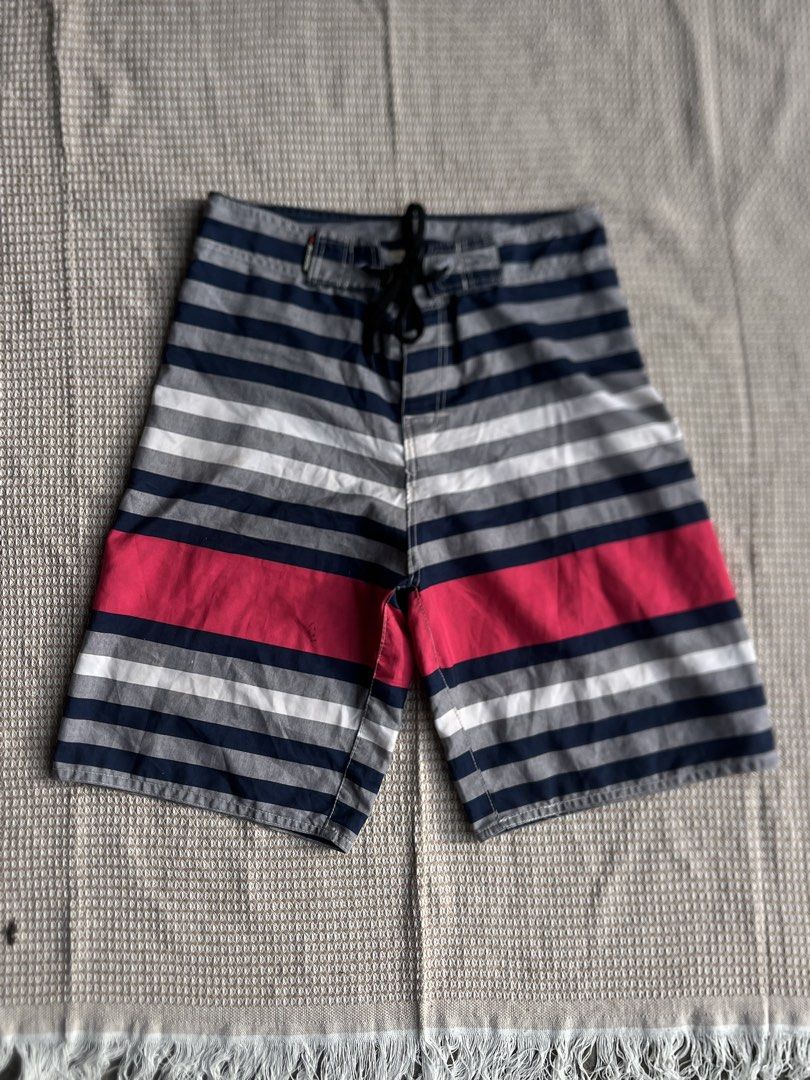 Billabong Board Short (Category: Shorts) located in Santa Barbara. Submitted by keldude (Listing ID 1462005215, Image 2). Description: Dimes: 30-31 Waist | Length 21 | 12 Thigh | 11 Hem Excellent Condition 9/10 Color Rate Issue: Need Wash .