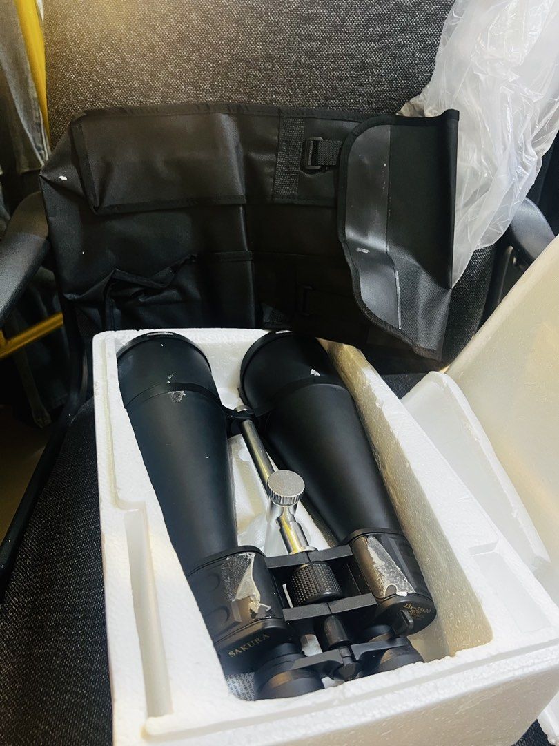 Binocular High Quality Telescope (Category: Hiking & Camping) located in Manila. Submitted by irenekaren57943 (Listing ID 1461803866, Image 2). Description: 𝐁𝐢𝐧𝐨𝐜𝐮𝐥𝐚𝐫 𝐇𝐢𝐠𝐡 𝐐𝐮𝐚𝐥𝐢𝐭𝐲 𝐓𝐞𝐥𝐞𝐬𝐜𝐨𝐩𝐞 𝐀𝐧𝐠 𝐥𝐚𝐤𝐢 𝐧𝐢𝐲𝐚! 𝟑𝐊 𝐩𝐥𝐮𝐬 𝐝𝐢𝐧 𝐲𝐚𝐫𝐧. 𝐏𝐞𝐫𝐟𝐞𝐜𝐭 𝐩𝐚𝐠 𝐧𝐚𝐦𝐚𝐬𝐲𝐚𝐥.😍 𝐁𝐫𝐚𝐧𝐝𝐧𝐞𝐰 𝐲𝐚𝐫𝐧 𝐠𝐚𝐥𝐢𝐧𝐠 𝐇𝐊 𝐛𝐨𝐱! 𝐇𝐢𝐧𝐝𝐮 𝐩𝐨 𝐢𝐬𝐬𝐮𝐞 𝐲𝐚𝐧 𝐩𝐮𝐭𝐢-𝐩𝐮𝐭𝐢 𝐧𝐚𝐭𝐚𝐭𝐚𝐧𝐠𝐠𝐚𝐥 𝐩𝐨 