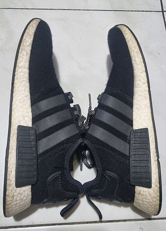 Black adidas NMD R1 Size 9 (Category: Sneakers) located in San Juan City. Submitted by 1clickpick (Listing ID 1461865462, Image 3). Description: reflective shoe lace.