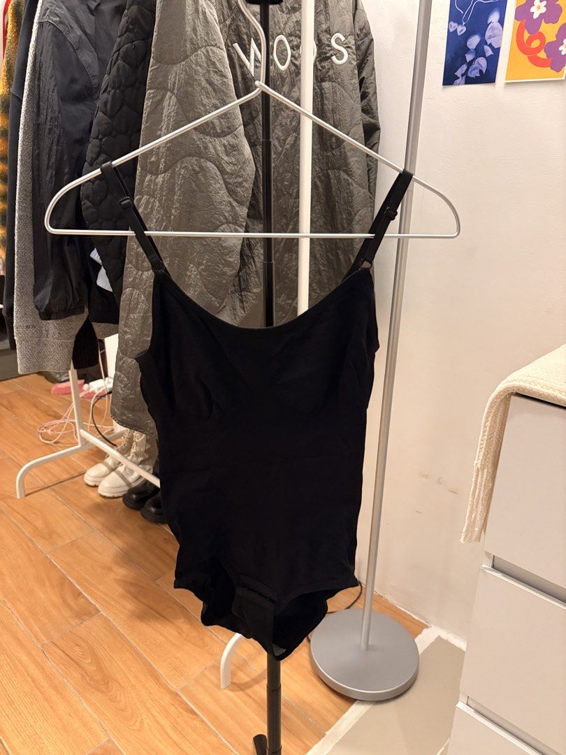 Black Bodysuit (Category: Others Tops) located in Mandaluyong City. Submitted by boopiefinds (Listing ID 1461976040, Image 1). Description: .