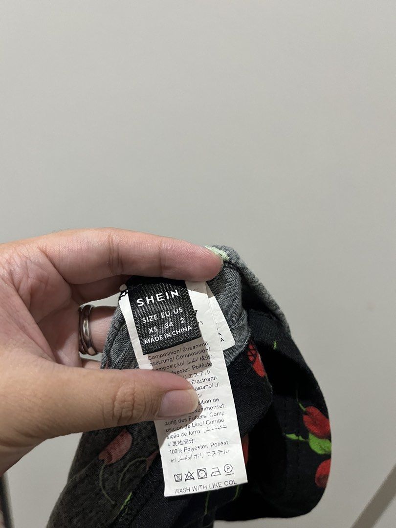 Black Cherry Mini Dress (Category: Dresses) located in Makati City. Submitted by _calrr17 (Listing ID 1461837646, Image 3). Description: used once.