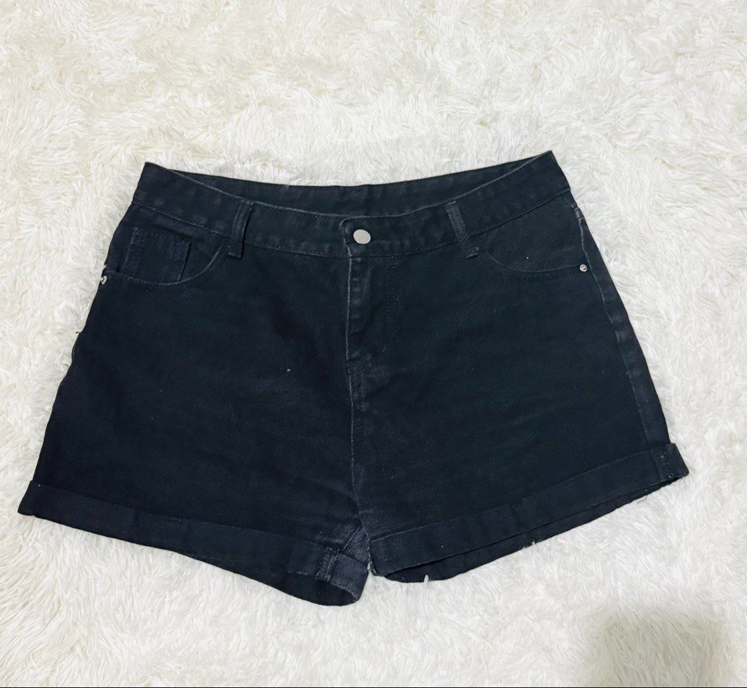 Black Denim High-Waisted Shorts (Category: Shorts) located in Makati City. Submitted by mmaimai (Listing ID 1461983056, Image 1). Description: .