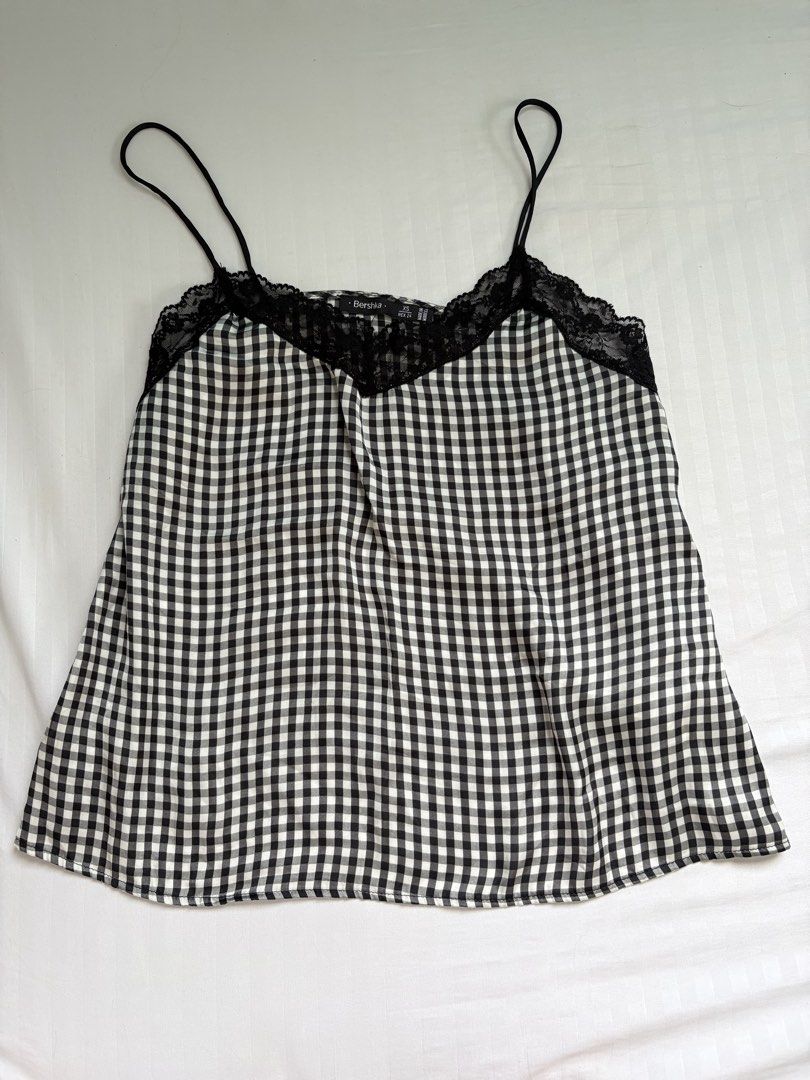 black gingham lace silk top (Category: Sleeveless) located in Bocaue. Submitted by cleodeclutters (Listing ID 1461820736, Image 1). Description: ☆ flowy material ☆ mop : gcash, maribank, bdo mod : j&t, lalamove message for more details & inquiries ➔ payment first ➔ strictly no return & refund.
